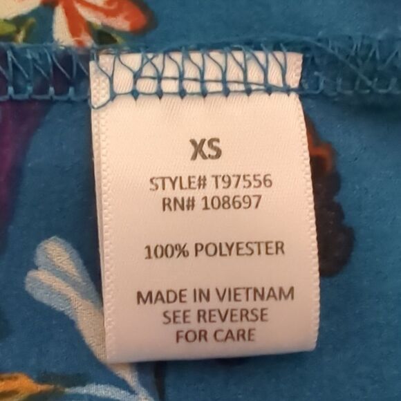 aliceblue Blue Floral Short Sleeve Blouse - Picture 6 of 6